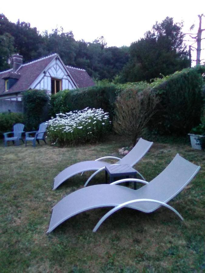 Villa L'Ajoussienne Esterno foto