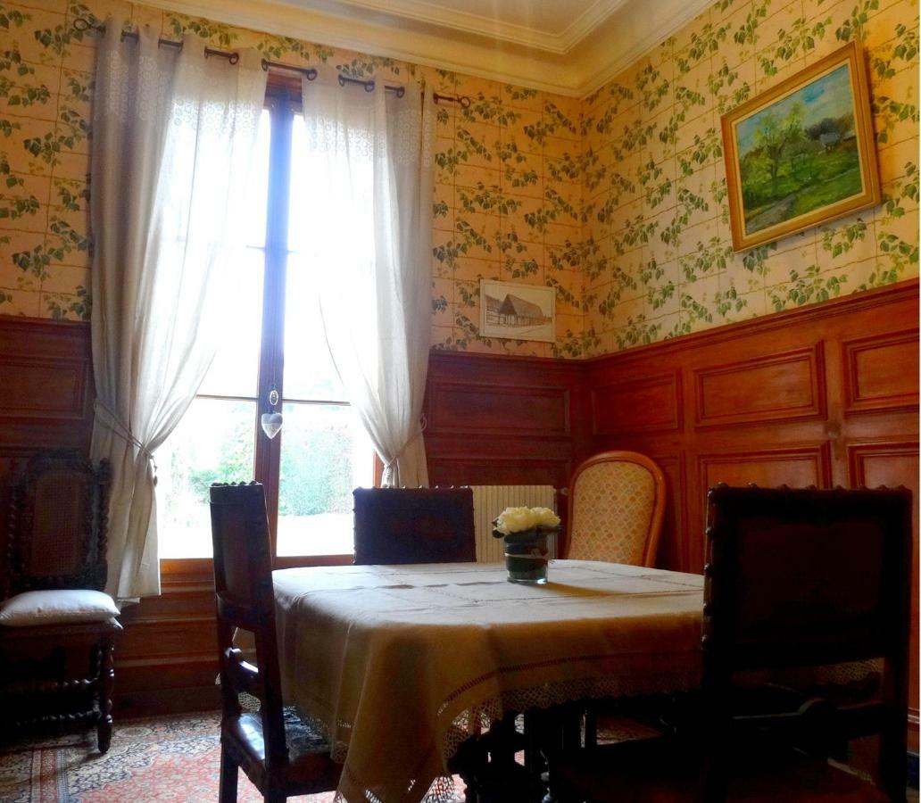 Villa L'Ajoussienne Esterno foto