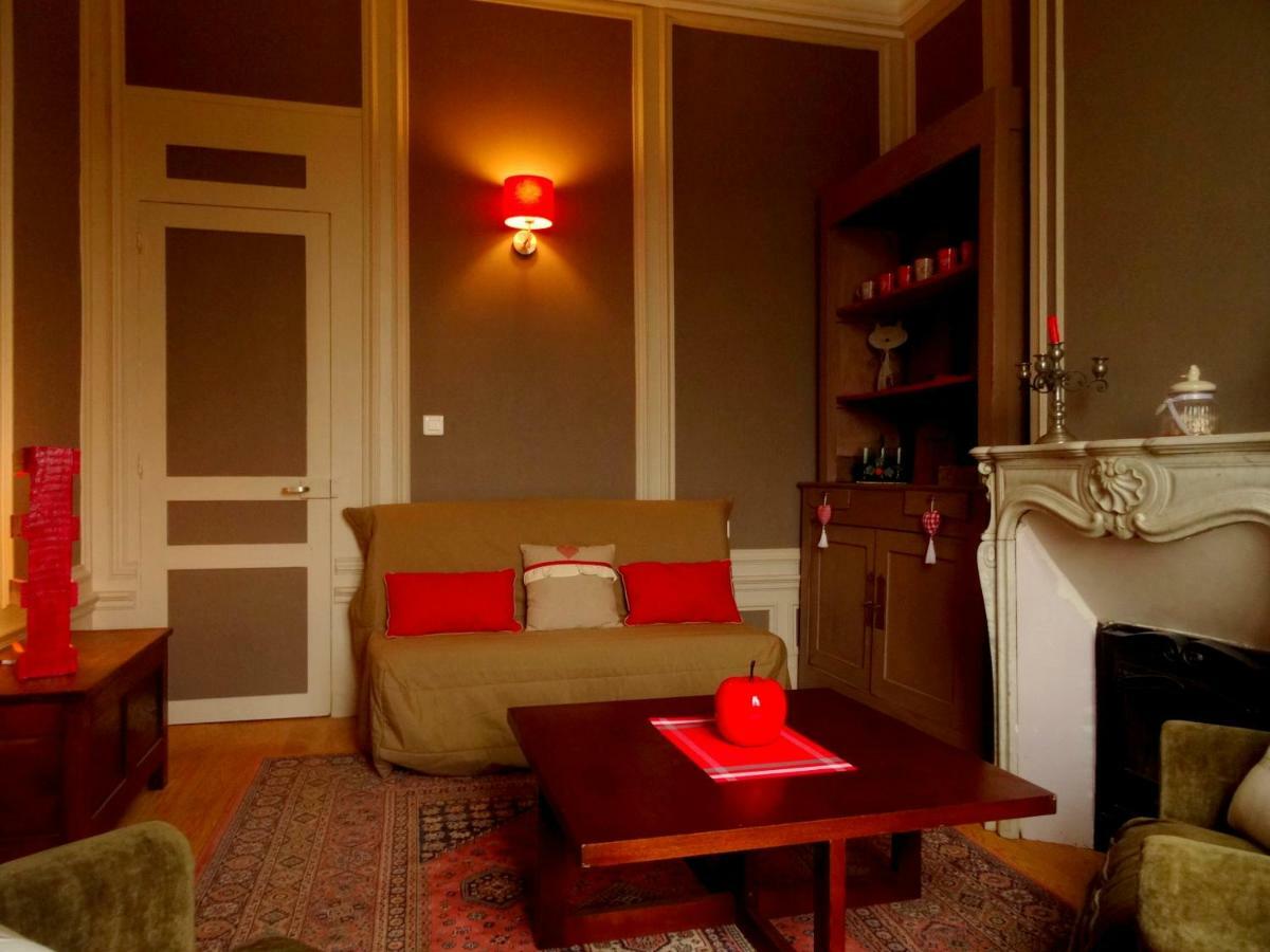 Villa L'Ajoussienne Esterno foto