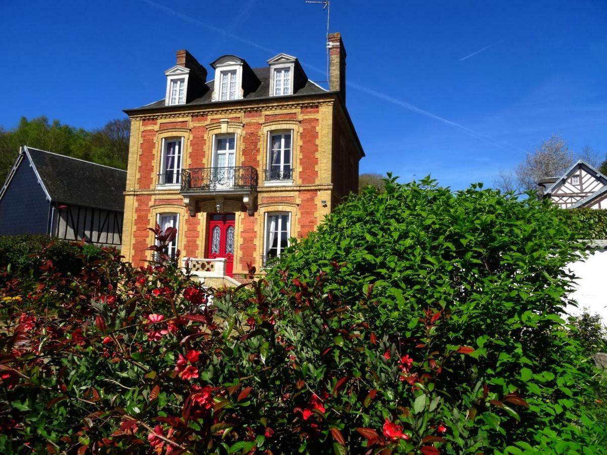 Villa L'Ajoussienne Esterno foto
